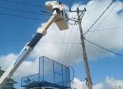 Tim PDKB PLN Jambi Lakukan Pekerjaan Jaringan Baru Tanpa Padam