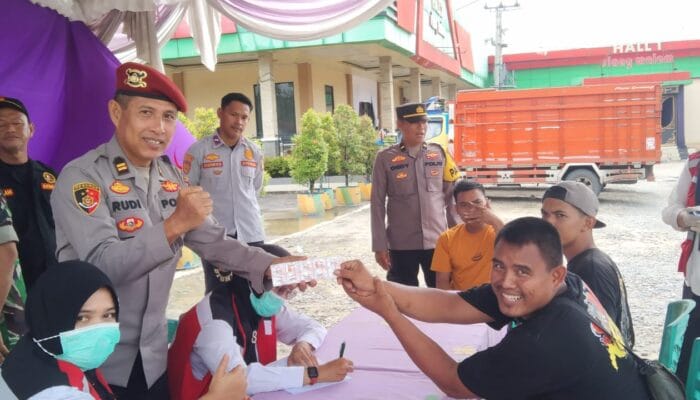 Polres Prabumulih Lakukan Pemeriksaan Kesehatan Pengemudi dan Penumpang di Pospam Cambai