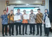 PLN dan PT Tanjungenim Lestari Pulp and Paper Teken Perjanjian Jual Beli Listrik 10,38 MVA