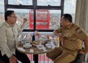 Wamendagri Kagumi Keindahan Palembang dari Puncak Tower Jembatan Ampera