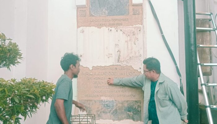 Jejak Sejarah di Balik Gedung Walikota Palembang, Prasasti Kedua dari Era Kolonial Terkuak