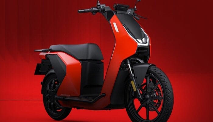 Charged Indonesia Rilis Motor Listrik Baycat dengan Pengisian Cepat