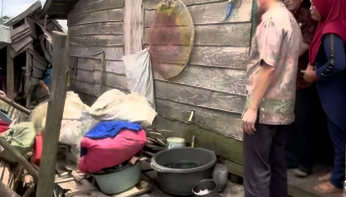 Kapal Batubara Tabrak Rumah Warga di Karya Jaya, Ratu Dewa Turun Langsung ke Lokasi