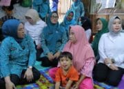 Komitmen Zero Stunting, TP PKK Palembang Beri Bantuan Makanan Bergizi untuk Anak-anak