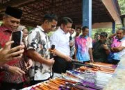 Peduli Keselamatan Kerja, Gubernur Herman Deru : Pemerintah Akan Biayai BPJS Pengrajin Besi