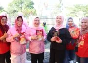 Feby Deru dan Lidyawati Cik Ujang Semarakkan Fun Walk HUT IBI ke-74