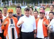 Sportivitas Demokrasi: Herman Deru Buka Turnamen Sepak Bola Antar Parpol Pertama di Indonesia