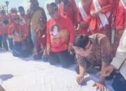 Ribuan Tanda Tangan untuk Sang Penulis Kitab Oendang-oendang Simbur Cahaya