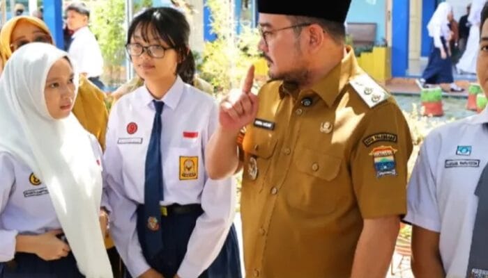 Sambangi SMA Pusri, Wawako Palembang Bernostalgia: Disini Saya Tumbuh