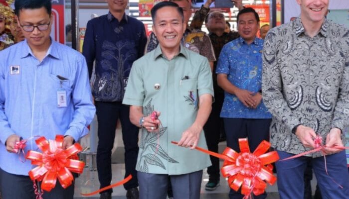 Hadiri Pembukaan Super Indo, Ratu Dewa Pesankan untuk Tetap Jaga Kebersihan Lingkungan