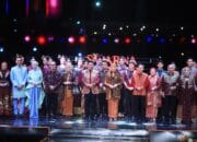 HD Curi Perhatian dengan Songket Bunga Cina di Swarna Songket Nusantara