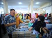 Dorong Ekonomi Kreatif, Wagub Cik Ujang Resmikan Bazar Kemerdekaan BKOW Sumsel