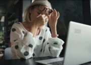 Fenomena ‘Digital Eye Strain’: Mata Lelah Akibat Menatap Layar Terlalu Lama