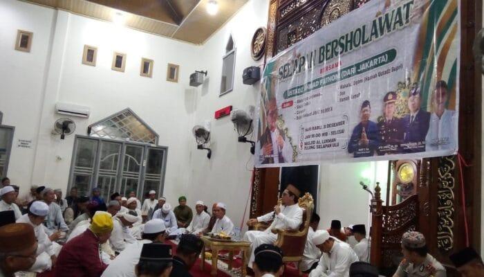 Selapan Bersholawat Warnai Malam Pergantian Tahun Baru 2026 di Tulung Selapan
