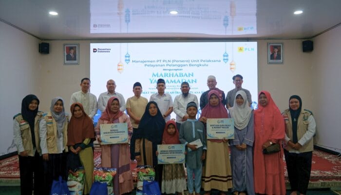 461 Warga Terima Manfaat Program Ramadhan Berbagi YBM PLN Bengkulu