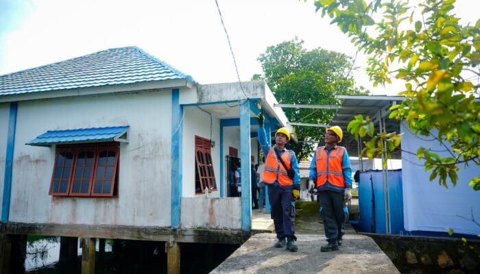 Listrik Menyala di Dusun Sungai Aur, Harapan Baru Warga Pedamaran IV
