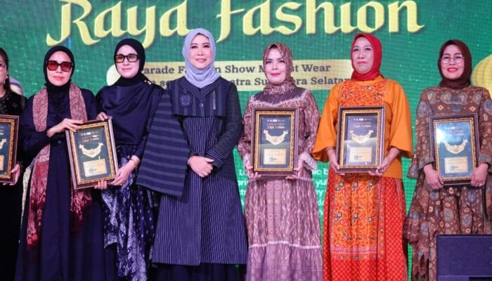 Feby Deru Hadirkan Parade Modest Wear Sambut Lebaran, Dekranasda Sumsel Gelar Fashion Show di Mall