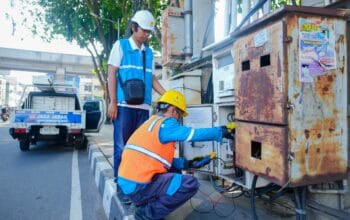 PLN Jamin Listrik Andal di Masjid Utama Palembang Jelang Salat Idul Fitri