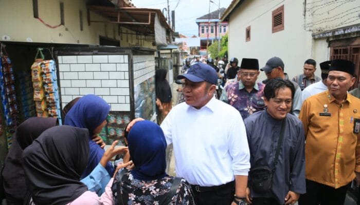 Herman Deru Motoran ke Banyuasin, Tanam Padi, Safari Jumat, hingga Tinjau Kampung Wisata Al-Munawar