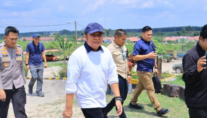 Herman Deru Tinjau Kebakaran Sumur Minyak di Muba, Tekankan Penataan dan Keselamatan Aktivitas Masyarakat