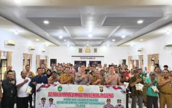 Kapolres Prabumulih Serahkan Bantuan Jagung Maxxi 2 untuk Petani Lokal