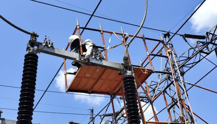 PLN Perbaiki Hotspot Tanpa Padam, Pasokan Listrik Tetap Andal