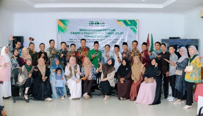 MUSDA FORHATI DAN MD KAHMI OKU TIMUR BERLANGSUNG KHIDMAT