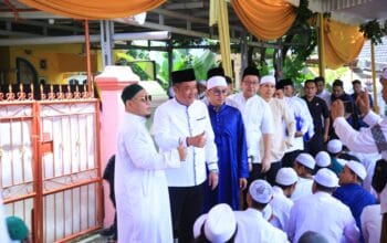 Cik Ujang Ajak Masyarakat Teladani Perjuangan Ulama di Haul Akbar KH Ali Umar Thoyib