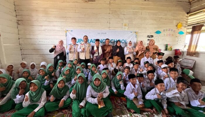 YBM PLN UID S2JB Hadirkan Program Upgrading School