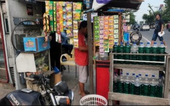 Dimulai dari Nol: Kisah Virgo di Balik Deretan Botol Pertalite