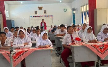 PLN Ingatkan Bahaya Layang-layang di Dekat Jaringan Listrik