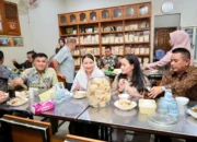 Wamendag Tinjau UMKM Pempek di Palembang, Perluas Akses Pasar Produk Lokal