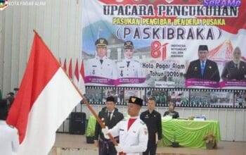 Wako Resmi Kukuhkan 70 Anggota Paskibraka Kota Pagar Alam Tahun 2026