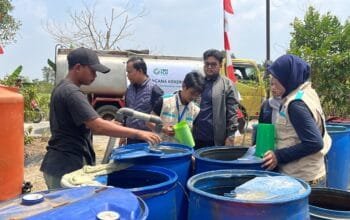 YBM PLN Salurkan Air Bersih untuk 94 Keluarga di Palembang