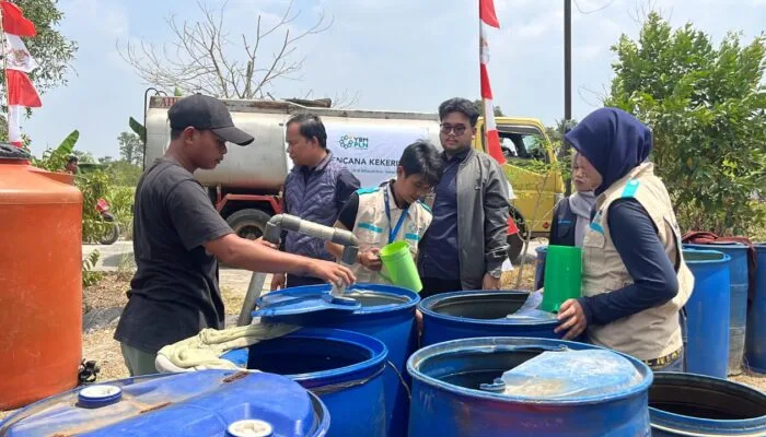 YBM PLN Salurkan Air Bersih untuk 94 Keluarga di Palembang