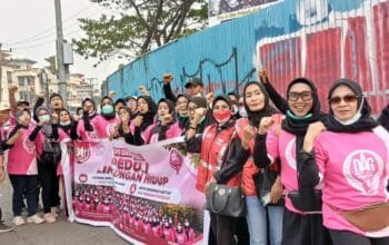 DAG Sumsel Bagikan 2.000 Masker di Simpang Rajawali Palembang